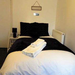 Kings Arms Hotel Holsworthy Eksteriør billede