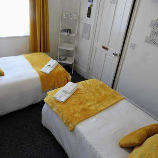Kings Arms Hotel Holsworthy Eksteriør billede